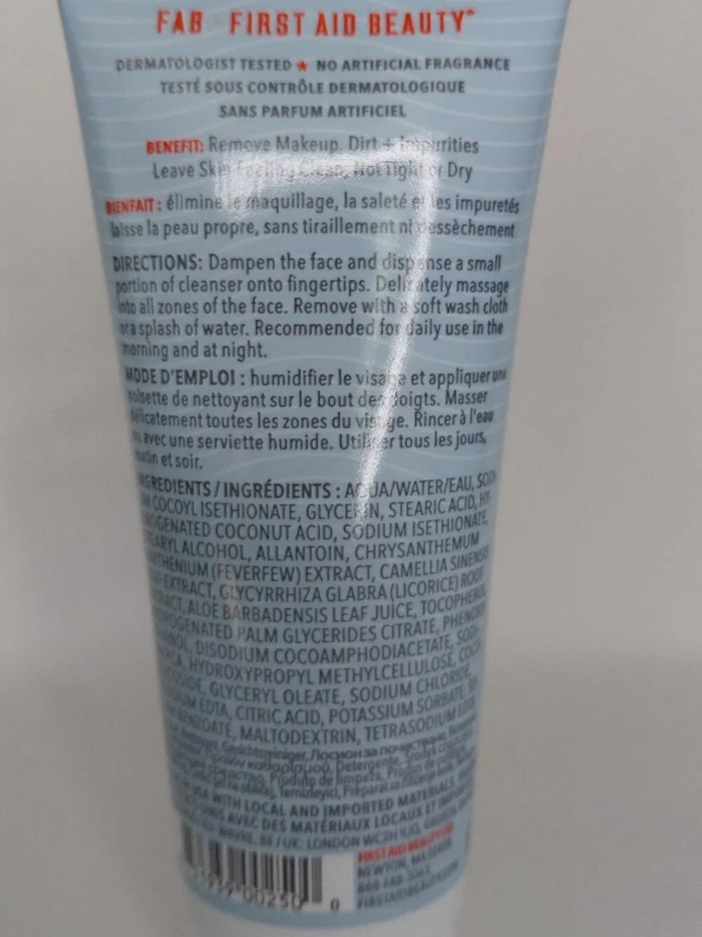 First Aid Beauty - Pure Skin Face Cleanser